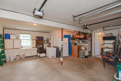 68 Bowker, Worcester, MA 01604 photo 38