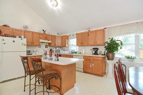 68 Bowker, Worcester, MA 01604 photo 7
