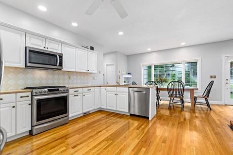 32 Weather Deck Dr, Bourne, MA 02532 photo 7