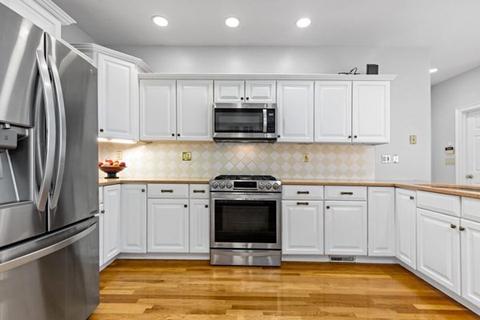 32 Weather Deck Dr, Bourne, MA 02532 photo 8