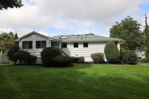 151 Woodbine Cir, Needham, MA 02492 photo 17