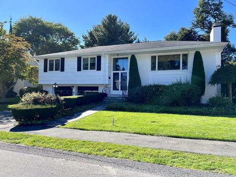 151 Woodbine Cir, Needham, MA 02492 photo 1