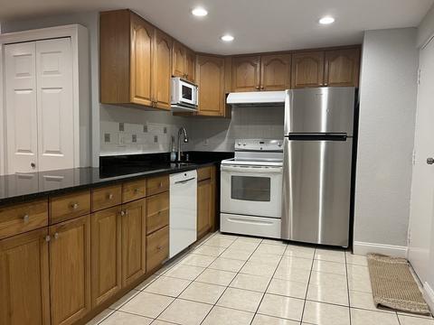 15 Staples Ave #37, Everett, MA 02149 photo 1