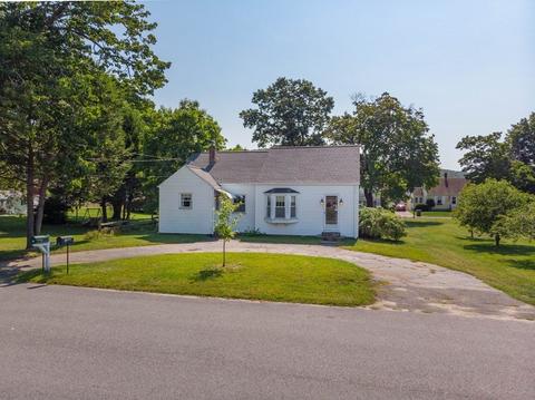 24 Marjorie St, Ware, MA 01082 photo 1