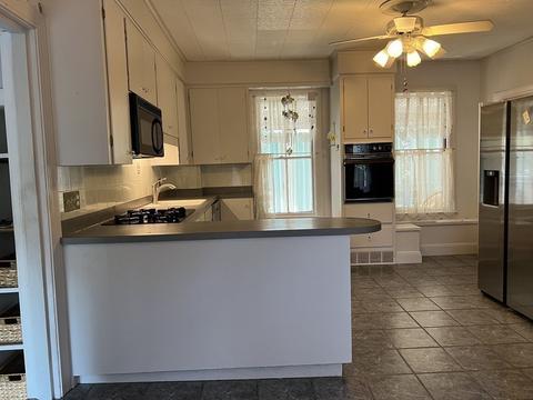 2123 Highland Ave, Fall River, MA 02720 photo 31