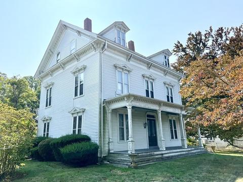 2123 Highland Ave, Fall River, MA 02720 photo 1