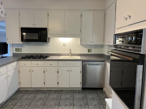 2123 Highland Ave, Fall River, MA 02720 photo 32