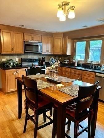 8 Ebenezer St, Worcester, MA 01604 photo 8