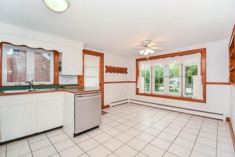 8 Burrill St, Walpole, MA 02081 photo 3