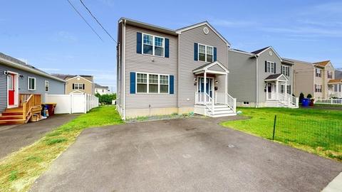 55 Thomas St, Fall River, MA 02723 photo 2