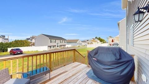 55 Thomas St, Fall River, MA 02723 photo 17
