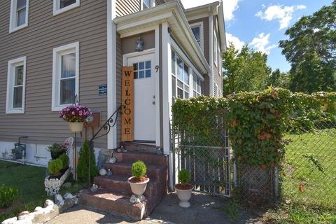 9 Morris St, Springfield, MA 01105 photo 3