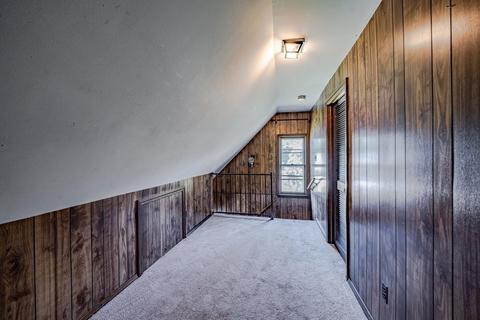 74 E Silver St, Westfield, MA 01085 photo 17