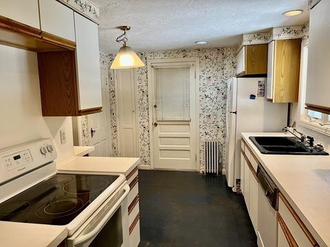 46 Prouty Ln, Worcester, MA 01602 photo 4