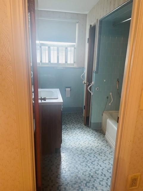 279 Pitman St, Fall River, MA 02723 photo 12