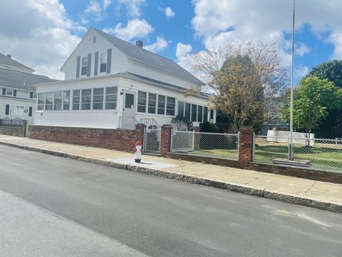 279 Pitman St, Fall River, MA 02723 photo 3
