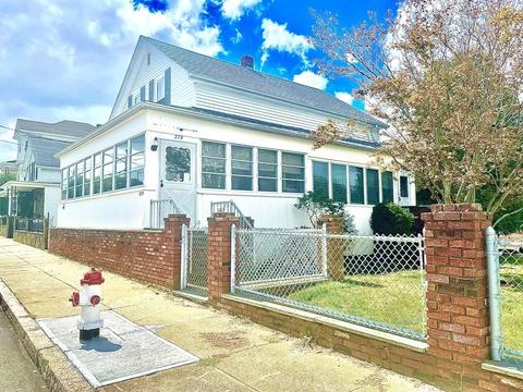 279 Pitman St, Fall River, MA 02723 photo 1