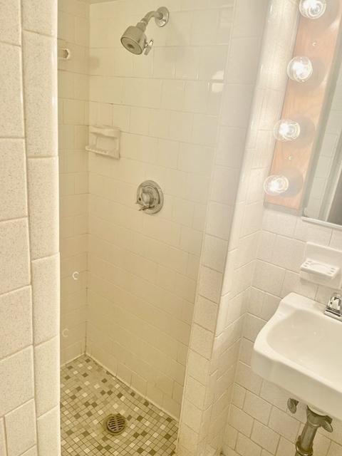 279 Pitman St, Fall River, MA 02723 photo 24