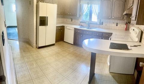 279 Pitman St, Fall River, MA 02723 photo 9