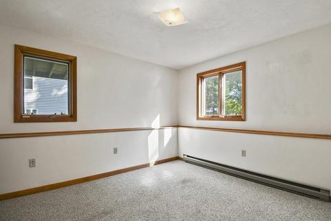 7 Porter St, Worcester, MA 01604 photo 17
