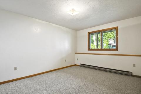 7 Porter St, Worcester, MA 01604 photo 21