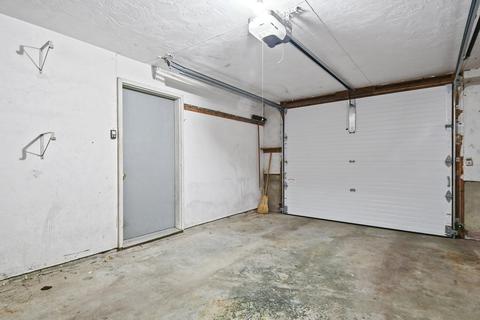 7 Porter St, Worcester, MA 01604 photo 27