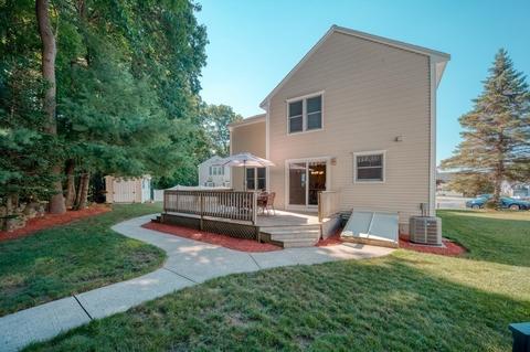 32 Hammock Ct, Dracut, MA 01826 photo 4