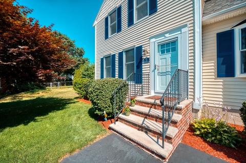 32 Hammock Ct, Dracut, MA 01826 photo 3