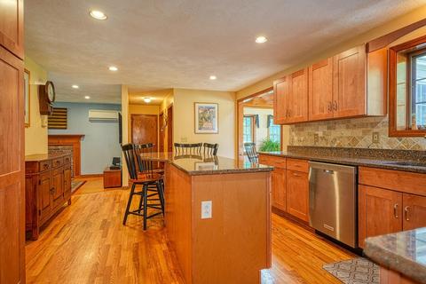 112 Summer St, Maynard, MA 01754 photo 9