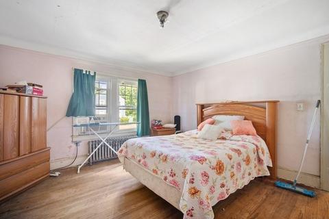 145 Chapin Ter, Springfield, MA 01107 photo 25