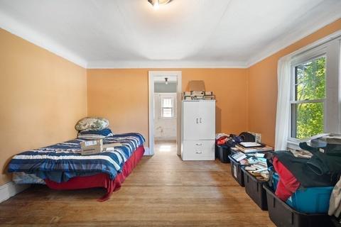 145 Chapin Ter, Springfield, MA 01107 photo 31