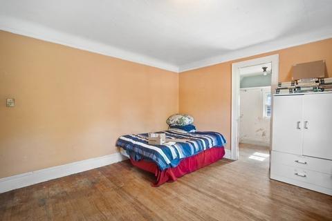 145 Chapin Ter, Springfield, MA 01107 photo 32