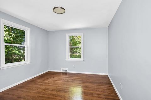 127 Old Brook Rd, Springfield, MA 01118 photo 27