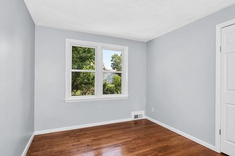 127 Old Brook Rd, Springfield, MA 01118 photo 24