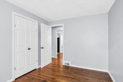 127 Old Brook Rd, Springfield, MA 01118 photo 25