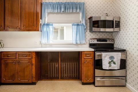 100 Delcar St, Fall River, MA 02720 photo 14