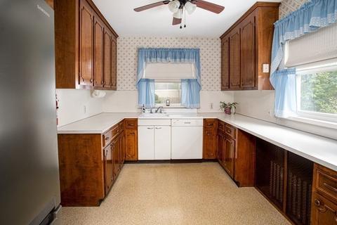 100 Delcar St, Fall River, MA 02720 photo 13
