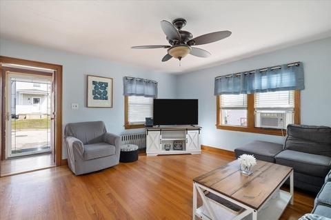 5 Liscomb St, Worcester, MA 01604 photo 6