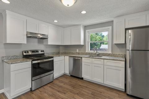50 Macomber Ave, Springfield, MA 01119 photo 2