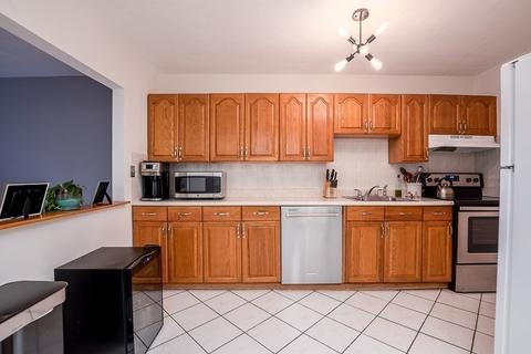 116 Spring St #C9, West Roxbury, MA 02132 photo 9