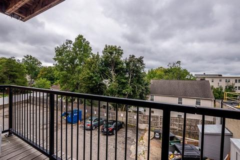 116 Spring St #C9, West Roxbury, MA 02132 photo 18