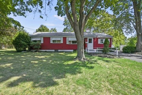 4 Wesson Rd, Ashland, MA 01721 photo 2