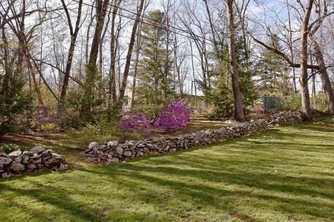 65 Monadnock Rd, Worcester, MA 01609 photo 10