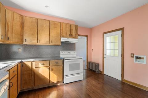 5 Cabot St, Worcester, MA 01603 photo 2