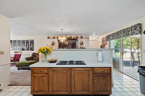 219 River Rd W, Berlin, MA 01503 photo 9
