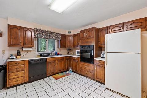 219 River Rd W, Berlin, MA 01503 photo 6