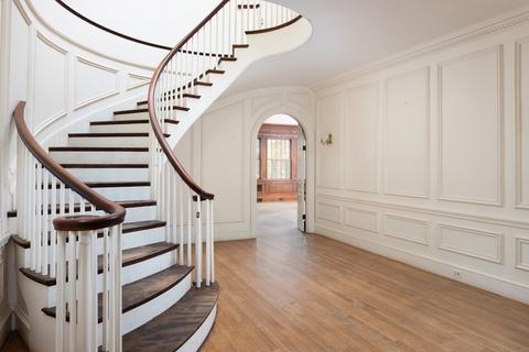 41 Codman Rd, Brookline, MA 02445 photo 4