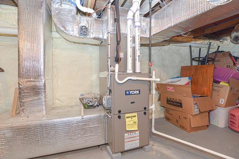 883 Grinnell St, Fall River, MA 02721 photo 40