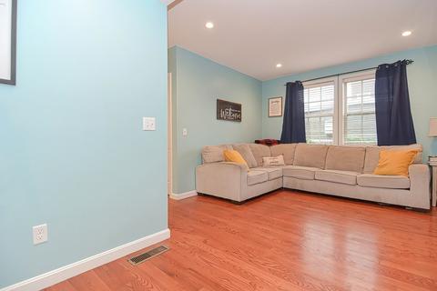 883 Grinnell St, Fall River, MA 02721 photo 8