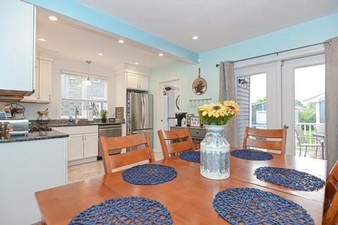 883 Grinnell St, Fall River, MA 02721 photo 16